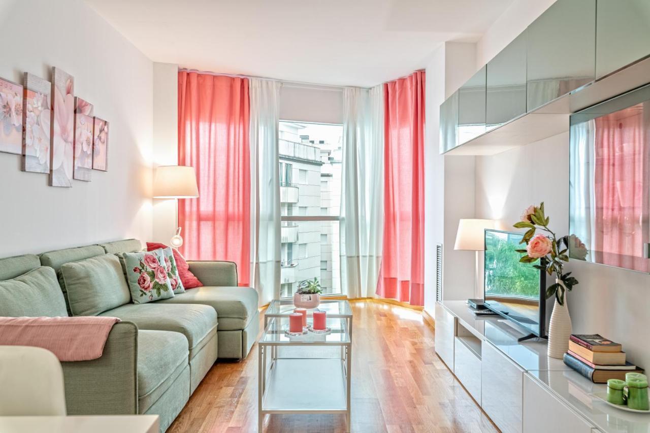 Calido Apartamento Con Piscina En Barcelona Ripollet Eksteriør billede