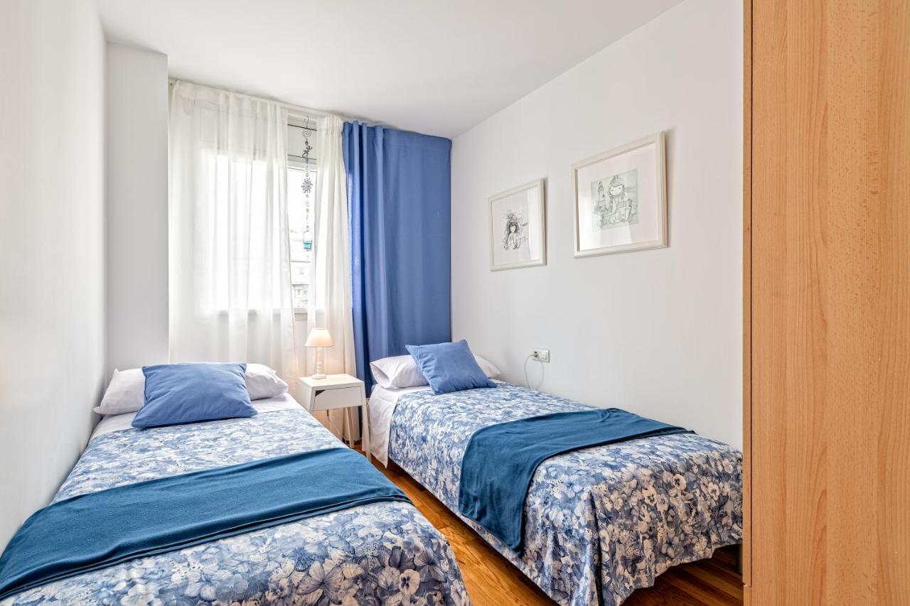 Calido Apartamento Con Piscina En Barcelona Ripollet Eksteriør billede